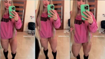 Ana Khuber toda safada na frente do espelho