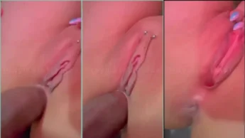 Playmate Mahiza morrendo de tesão deu a bunda