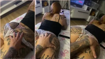 Gostosa de rabo tatuado Anny Alves de quatro sendo apalpada