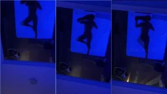 Reed e Sabrina di Martini deliciosas nuas exibindo as bundas