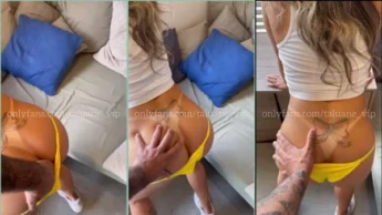 Taluane levando dedos em seu bucetão gostoso guloso