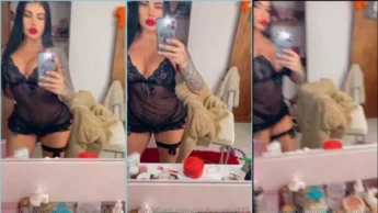 Lina Herrera putinha no banheiro se mostrando