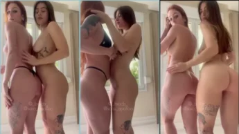 Bruna novinha safada sapeca com amiga gostosa