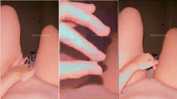 Karlyane Menezes gozando na siririca