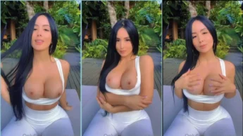 Kathrin morena cavalona de peitos fartos nua