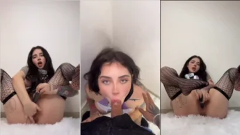 Neveska linda e safada a novinha vai a loucura