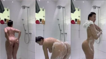 Video da AnniCPN tomando banho