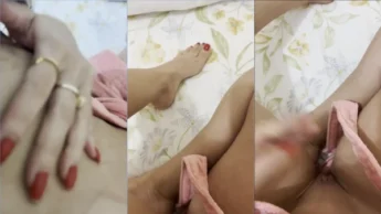 Safada Letícia Souza passando o dedo na ppk