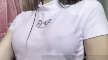 Vazou na net Camilla Souza usando blusa transparente que da para ver os seios
