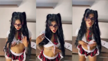 Mayra Alejandra morena linda de roupa sexy se exibindo dançando