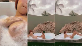 A Mala Pink adora uma banho lésbico