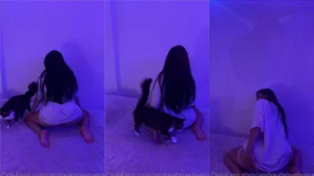 Andrea Brown onlyfans da puta gostosa fumando