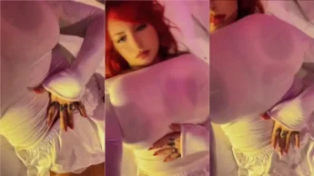 Gabriela Abdala adora provoca com seus seios enormes