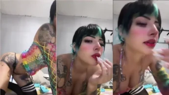 Yasmimcatoficial provocando muito