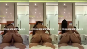 Emilly Souza dando na banheira