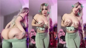 Penny Lov Lov porno onlyfans da vadia tetuda se acariciando com amor