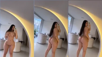 Vazou na net lioqueen pelada na frente do espelho