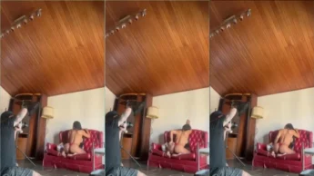 Cavalona em um ensaio de fotos sensuais