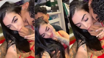 Mc Mirella sendo masturbada pelo Dynho Alves e sorrindo toda feliz