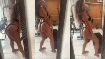 Paola Buzzone de calcinha e sutiã