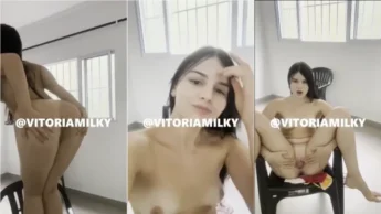 Vitoria Milky caiu na net peladinha toda linda e cheirosa
